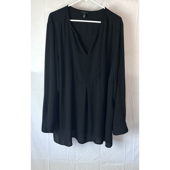 Lane Bryant Tops - Lane Bryant Womens 26/28 Black Long Sleeve Lightweight Top